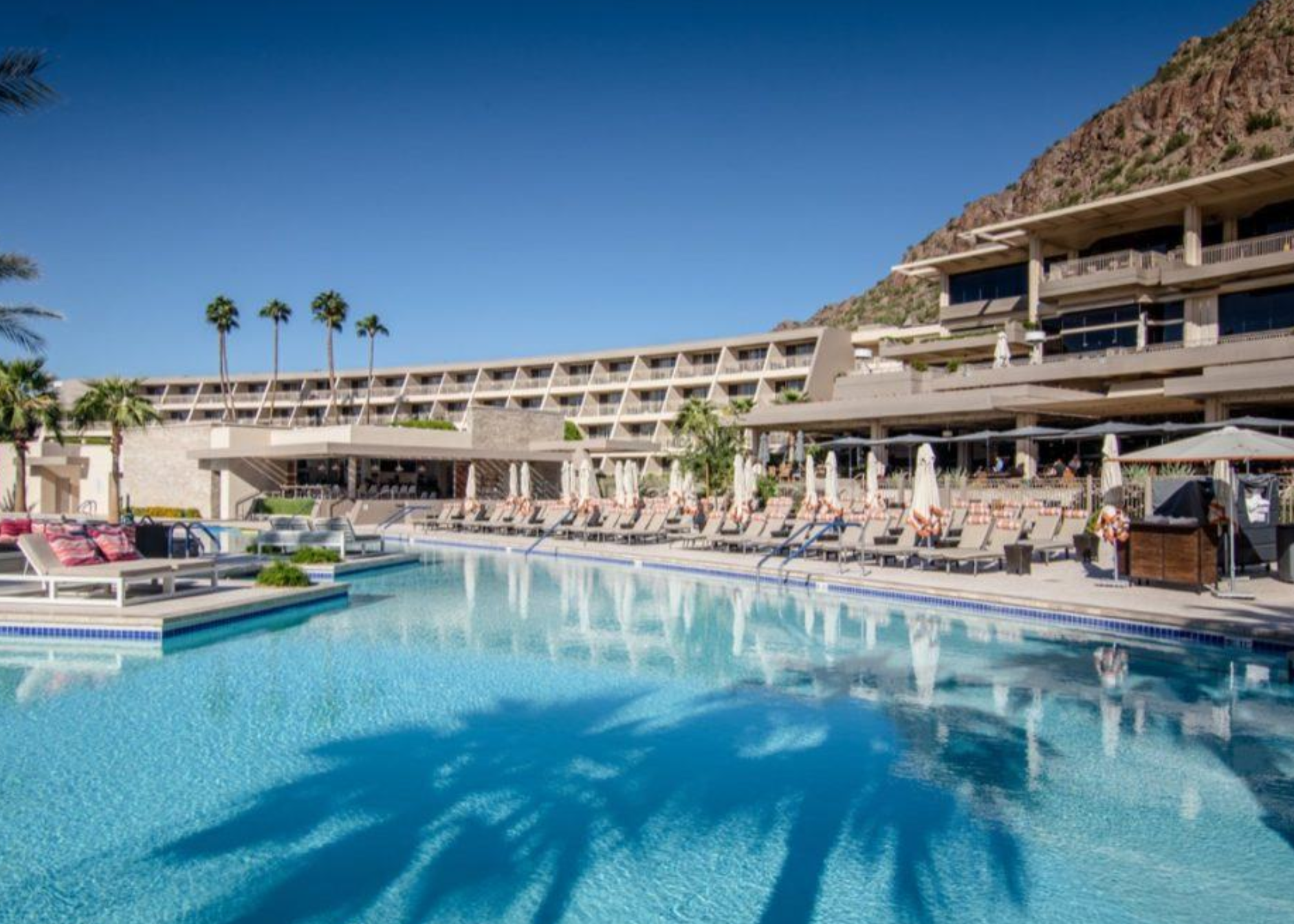 GREAT LOCATION & VENUE